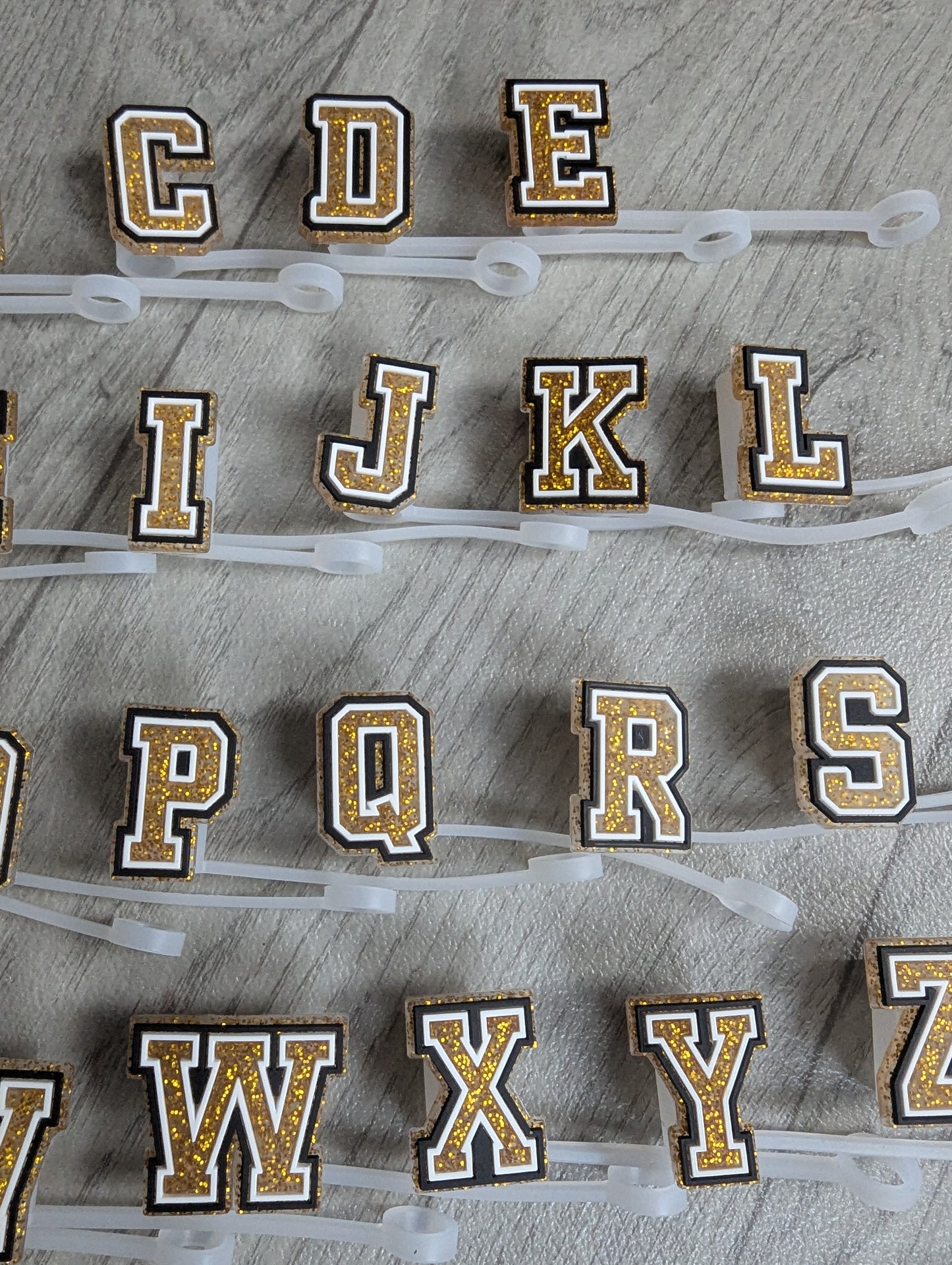 1 x Straw Topper - Gold glitter alphabet