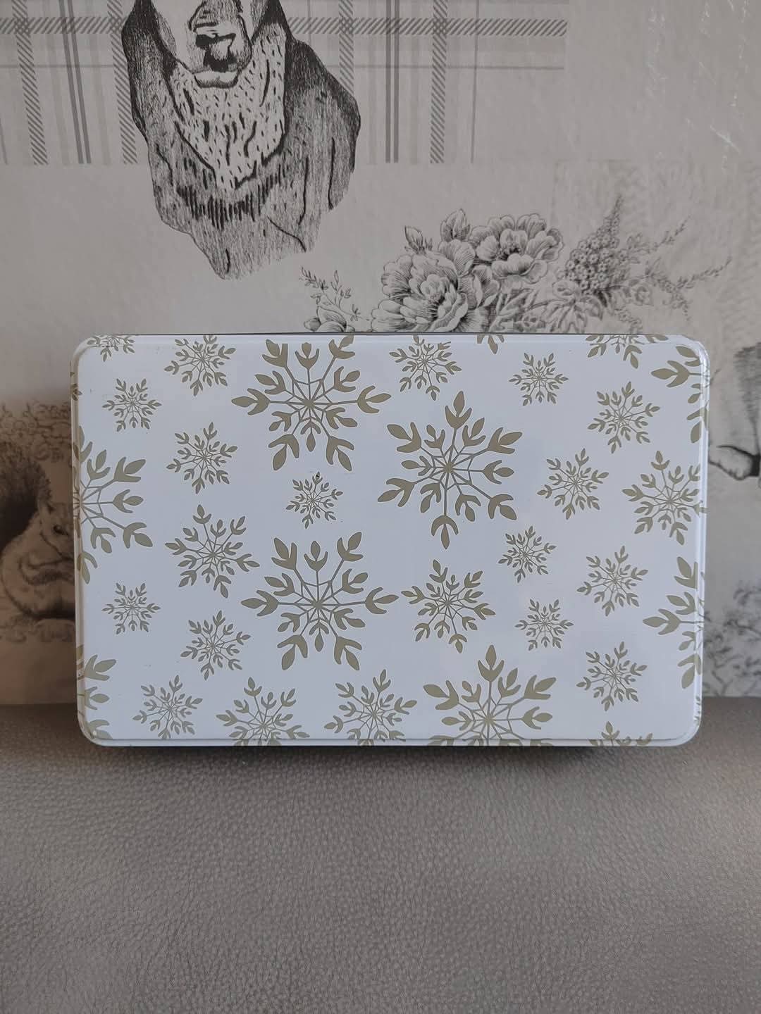 Metal Christmas Tin