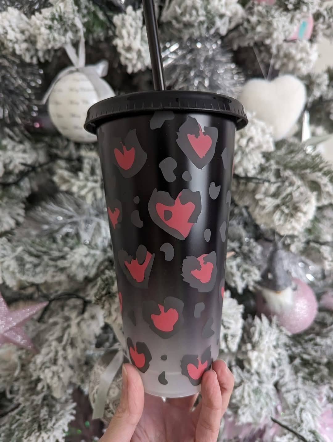 24oz Colour Changing Heart Cups